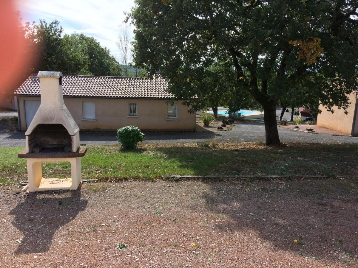 Les Sentiers Du Causse Hotel Lentillac du Causse Exterior photo