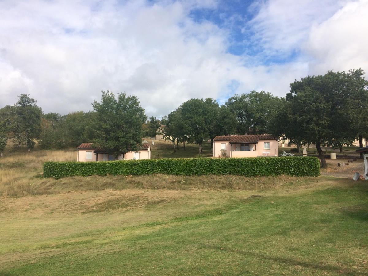 Les Sentiers Du Causse Hotel Lentillac du Causse Exterior photo